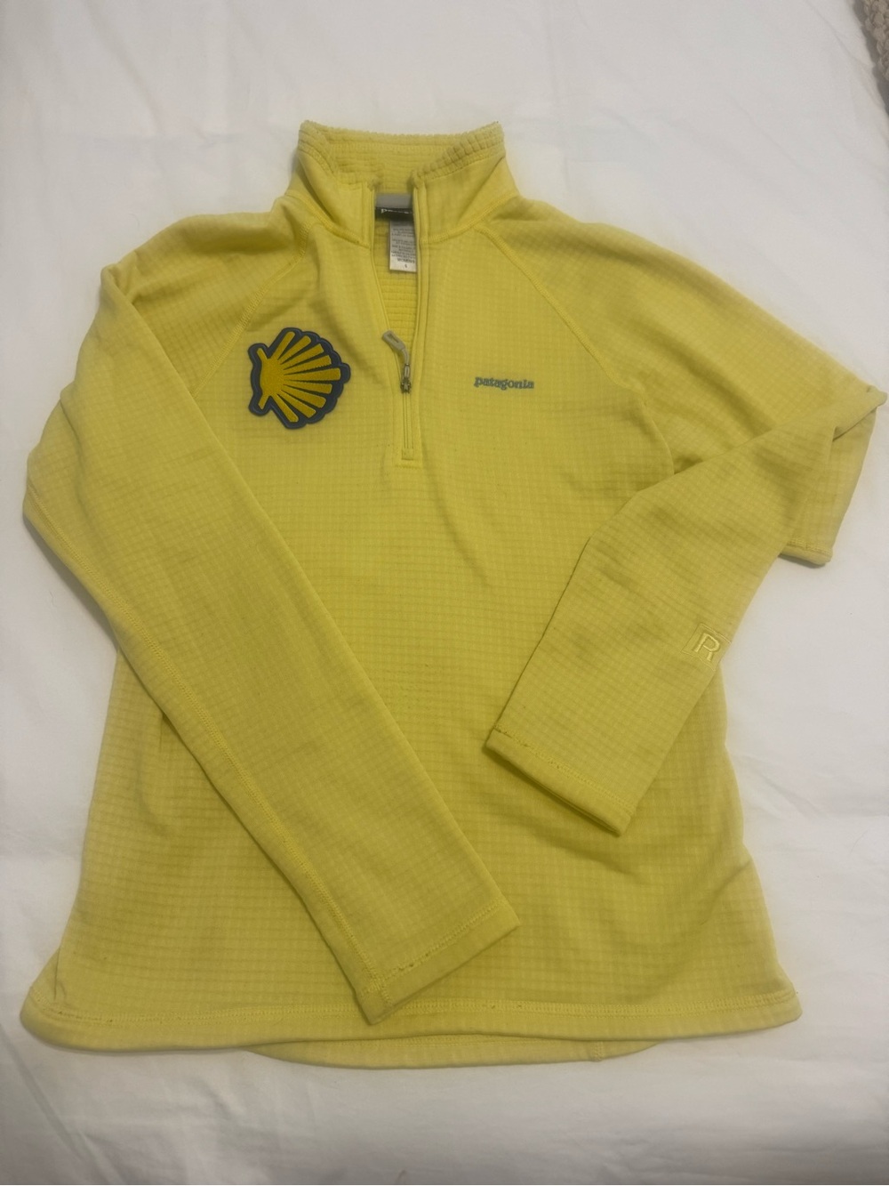 Patagonia Women's Yellow Grid R1 Fleece 1/4-Zip with Camino de Santiago Shell